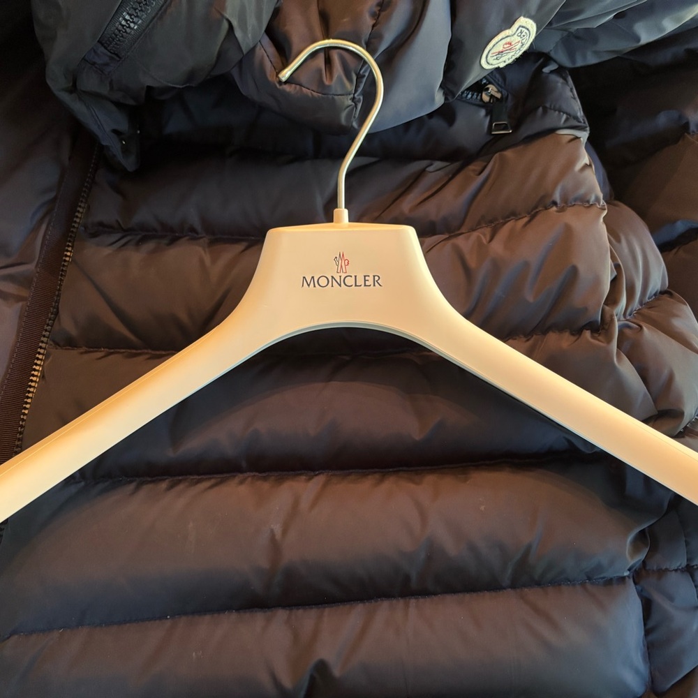 Moncler Flammette Water Repellent
Long Hooded Down Coat Black - Picture 4 of 12